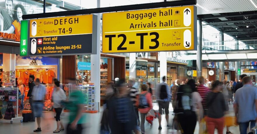 Bagaj ve Pasaport İşlemleri Sıraları ile Yolculuk Süresi