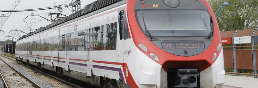 ETA Karşılaştırması: Araba-Tren-Uçak İçin 7 Adım Rehberi