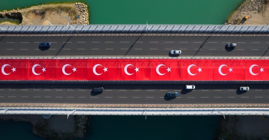 Gerçek Yol Süresi Tahmini: 7 Faktör ve Entegrasyon Rehberi