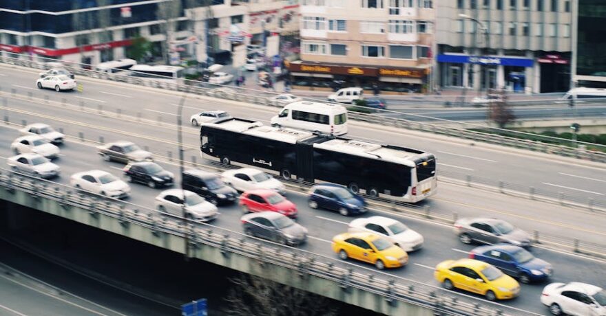 Kalkış Penceresi Otobüs: Trafik Tahminiyle Gerçek ETA